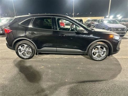 Used 2025 Ford Escape ST-Line image 17