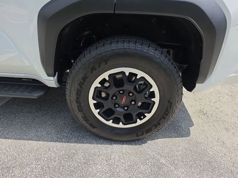 New 2026 Toyota 4Runner TRD Off-Road Premium AWD/4WD image 33