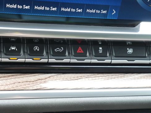 Certified 2023 Chevrolet Silverado 1500 RST AWD/4WD image 20