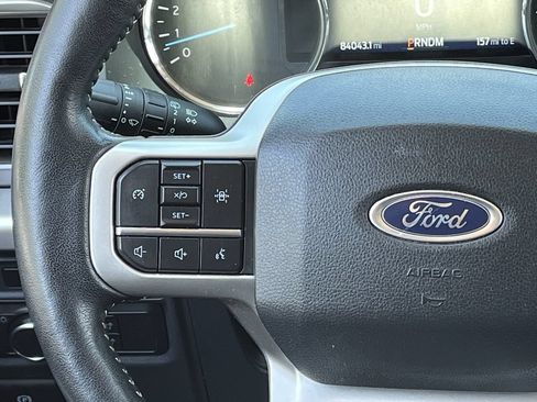 Used 2022 Ford Expedition XLT AWD/4WD image 12