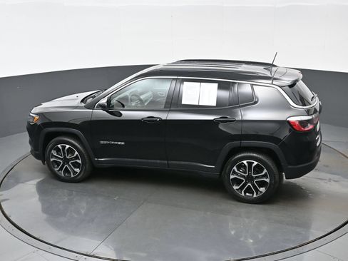 Used 2023 Jeep Compass Limited AWD/4WD image 30