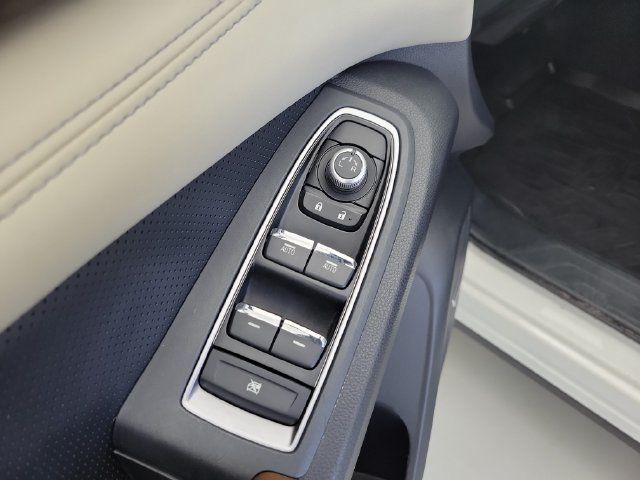 Used 2019 Subaru Ascent Touring AWD/4WD image 23