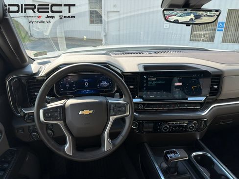 Used 2024 Chevrolet Silverado 1500 LTZ w/ Technology Package AWD/4WD image 23