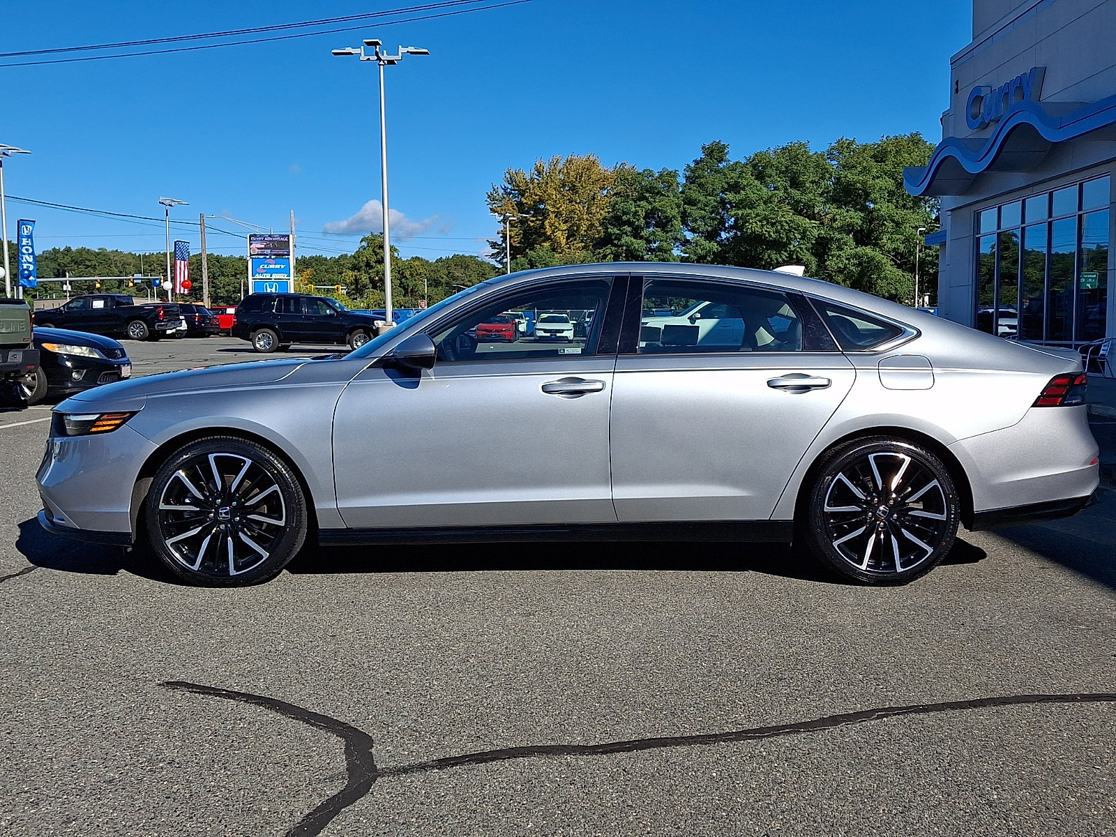 Used 2024 Honda Accord Touring image 7