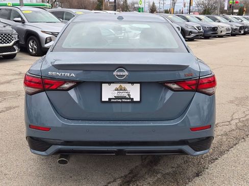 Used 2025 Nissan Sentra SR w/ SR Premium Package image 15