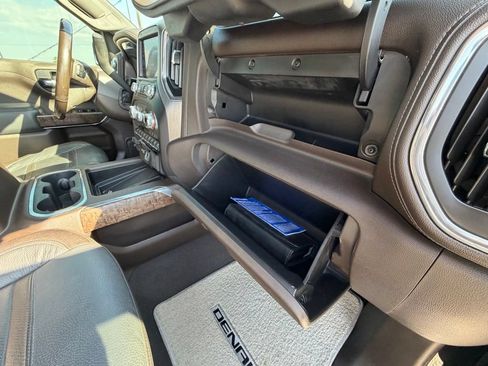 Used 2020 GMC Sierra 1500 Denali w/ Denali Ultimate Package AWD/4WD image 36