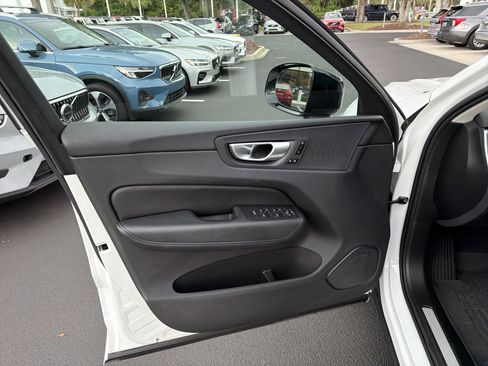 Certified 2024 Volvo XC60 B5 Plus w/ Protection Package Premier AWD/4WD image 14