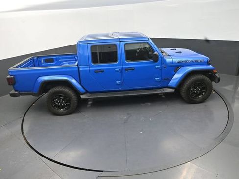 Used 2025 Jeep Gladiator Sport AWD/4WD image 19