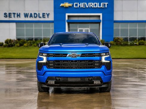 Used 2024 Chevrolet Silverado 1500 RST w/ Convenience Package II AWD/4WD image 2