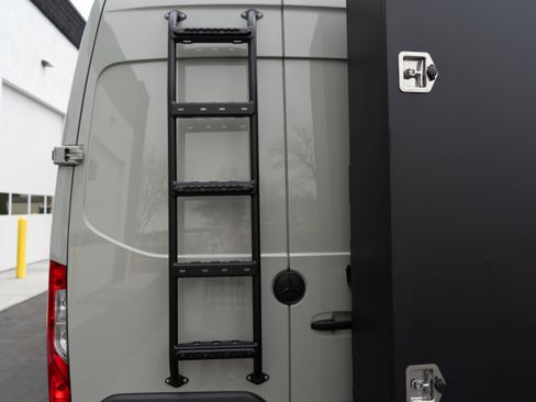 Used 2020 Mercedes-Benz Sprinter 3500 image 27