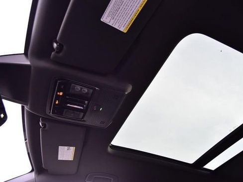 New 2026 Volkswagen Atlas Cross Sport SE image 21