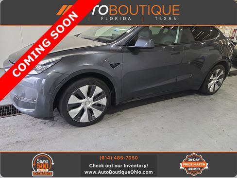 Used 2021 Tesla Model Y Long Range image 1