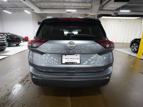 Used 2024 Nissan Rogue S FWD image 25