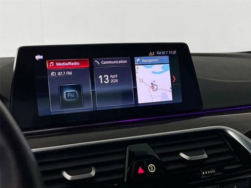 Used 2019 BMW 530i xDrive w/ Convenience Package AWD/4WD image 15