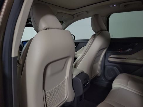 Certified 2022 Lincoln Corsair FWD w/ Premium Package image 13