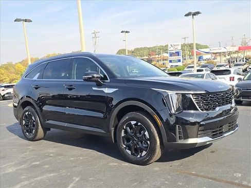 New 2026 Kia Sorento S image 1