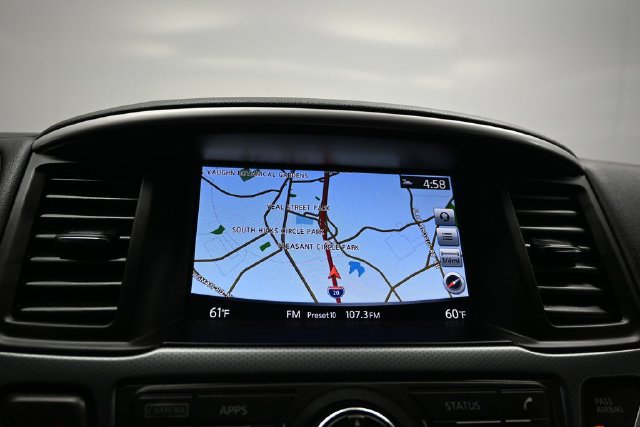 Used 2020 Nissan Pathfinder SL FWD image 13