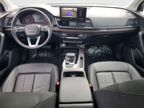 Used 2023 Audi Q5 2.0T Premium w/ Convenience Package image 11