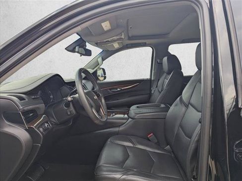 Used 2017 Cadillac Escalade Luxury RWD image 12