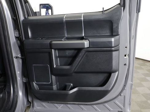 Used 2018 Ford F150 Lariat w/ Equipment Group 502A Luxury AWD/4WD image 30
