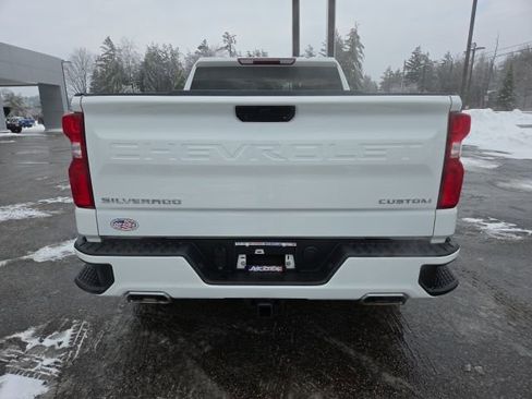 Used 2020 Chevrolet Silverado 1500 Custom w/ Custom Value Package image 21