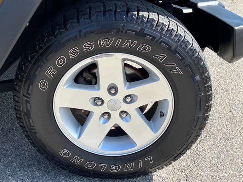 Used 2008 Jeep Wrangler X image 19