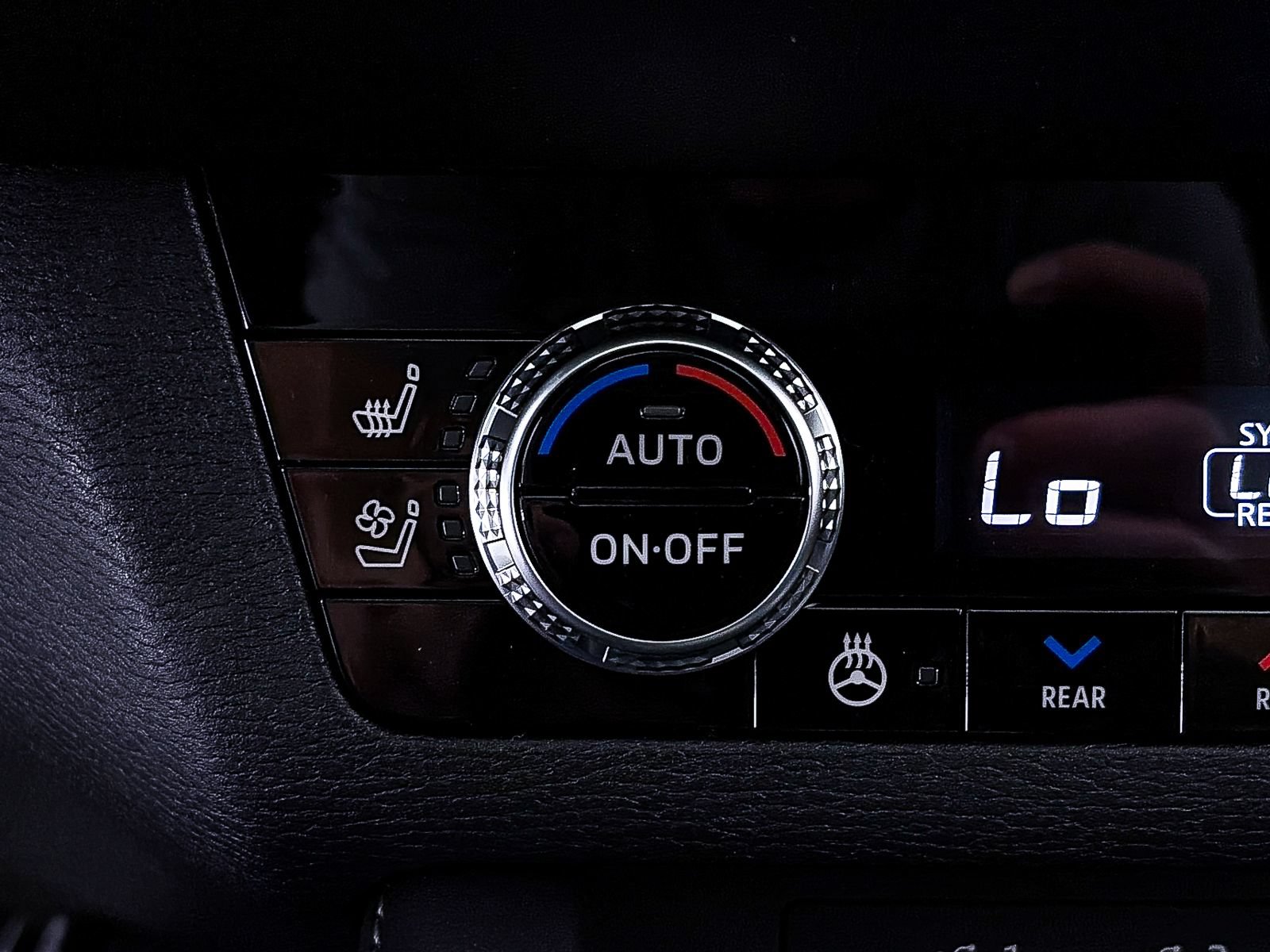 Used 2026 Mitsubishi Outlander SEL Black Edition FWD image 21