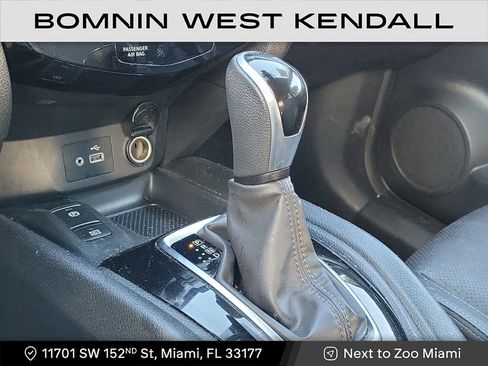 Used 2022 Nissan Rogue Sport SL w/ Premium Package image 23