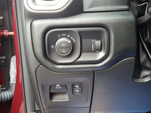 Used 2022 RAM 1500 Big Horn image 23