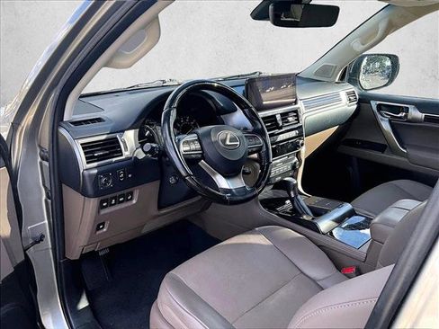 Used 2023 Lexus GX 460 Premium image 14
