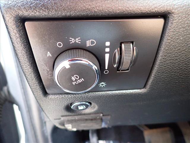 Used 2015 Jeep Grand Cherokee Altitude AWD/4WD image 15
