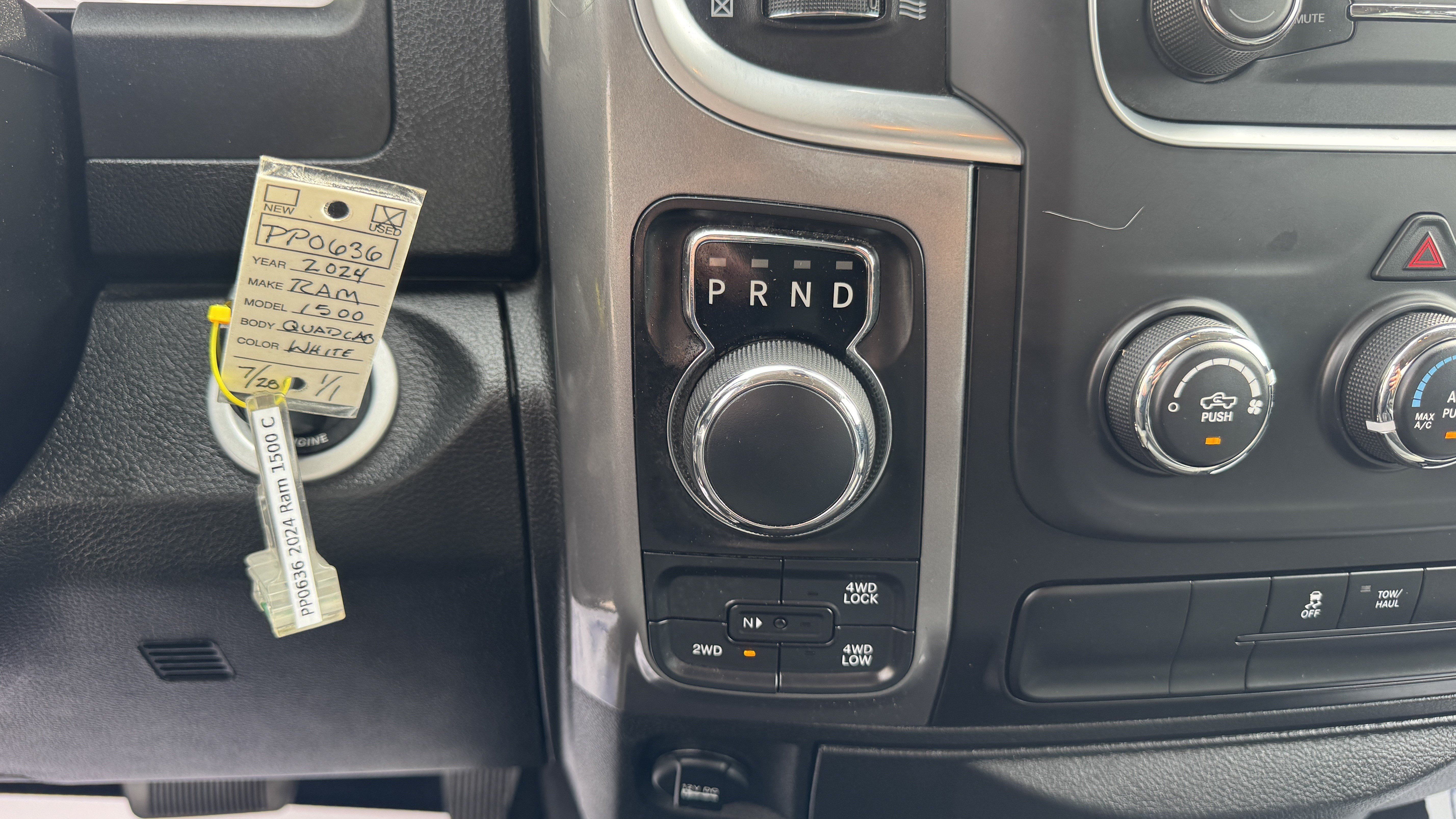 Used 2024 RAM 1500 Classic SLT AWD/4WD image 17