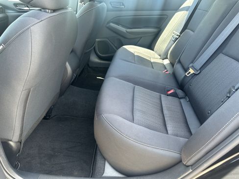 Used 2025 Nissan Altima 2.5 SV FWD image 20