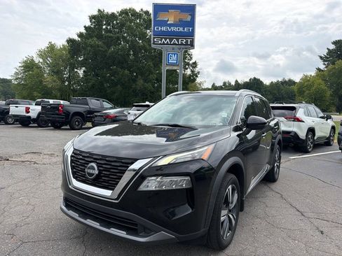 Used 2023 Nissan Rogue SL FWD image 1