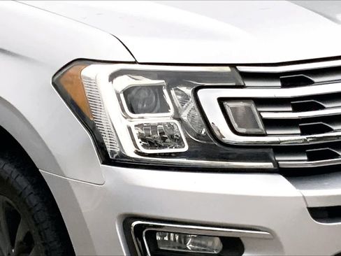Certified 2019 Ford Expedition Max Limited RWD image 24