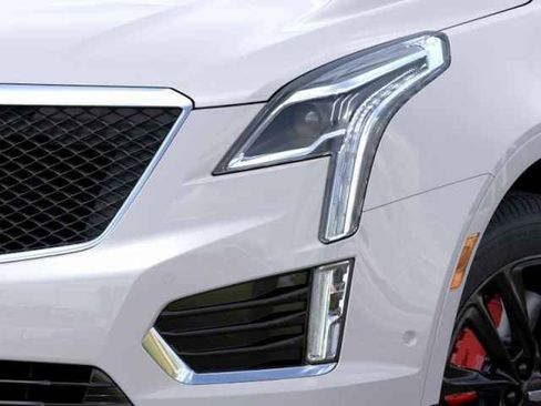 Used 2024 Cadillac XT5 Sportv w/ Technology Package image 10
