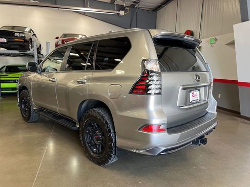 Used 2023 Lexus GX 460 Premium image 8