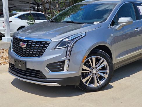 Used 2025 Cadillac XT5 Premium Luxury AWD/4WD image 6