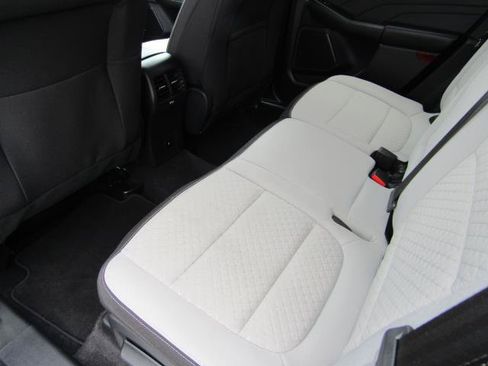 Used 2024 Ford Escape Active AWD/4WD image 15