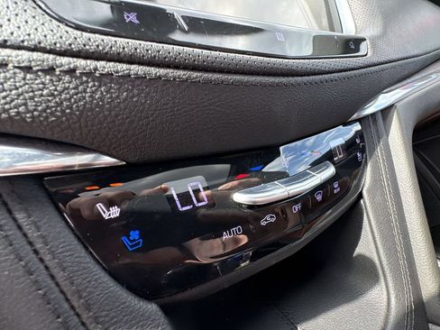 Used 2020 Cadillac XT5 Premium Luxury w/ LPO, Floor Liner Package FWD image 24