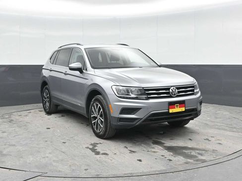 Used 2020 Volkswagen Tiguan SE AWD/4WD image 6