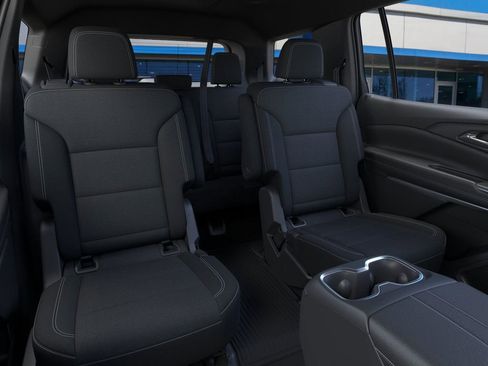 New 2025 Chevrolet Traverse LT w/ Driver Confidence Package image 17