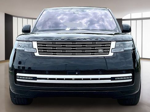 Used 2023 Land Rover Range Rover Autobiography AWD/4WD image 3