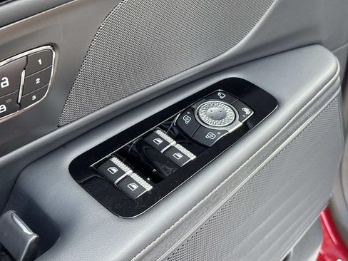 New 2026 Lincoln Nautilus Premier AWD/4WD image 20