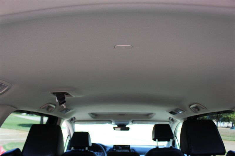 Used 2026 Honda Odyssey EX-L image 13