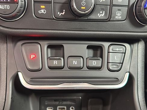 Used 2019 GMC Terrain Denali image 16