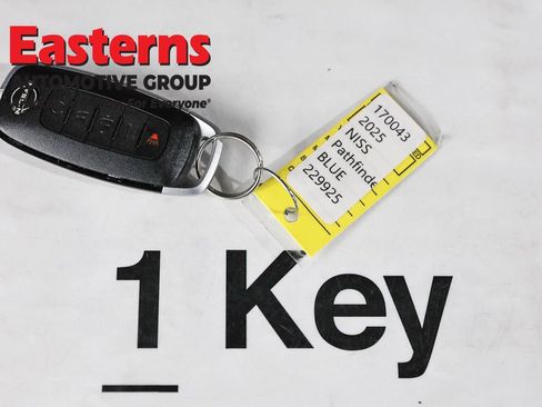 Used 2025 Nissan Pathfinder SV FWD image 24