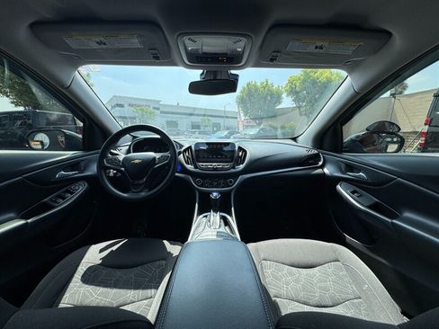 Used 2018 Chevrolet Volt LT FWD image 34