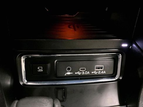 Used 2023 Subaru Ascent Limited w/ Technology Package image 27