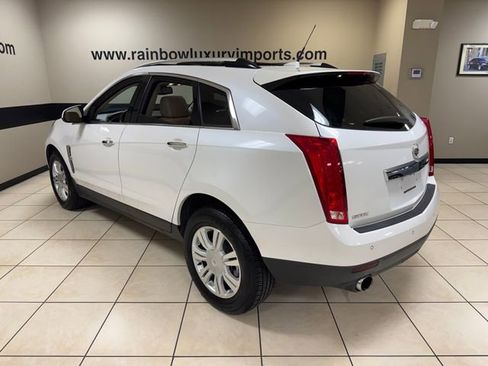 Used 2011 Cadillac SRX Luxury image 4